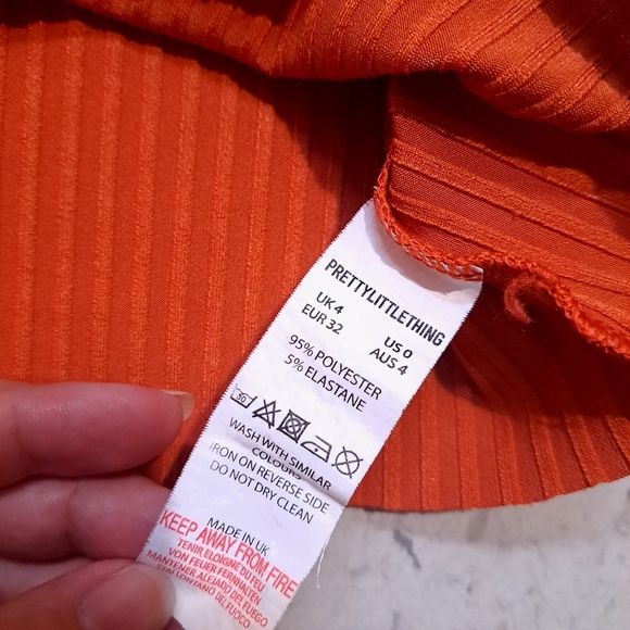 Prettylittlething | Women's Orange Ribbed Crop Top - Picture 5 of 7